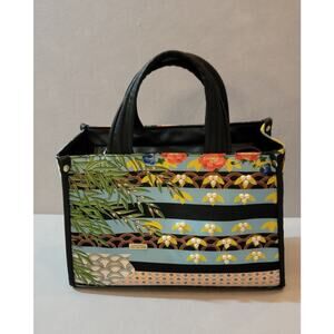 Amore Dolce Corazon Pearl Embellished Purse – Multicolor | Excellent Condition